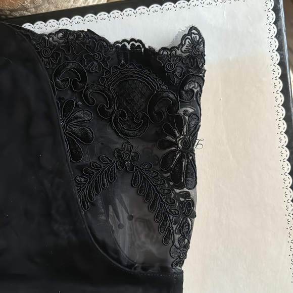 NIB OTK flat back faux suede boot with lace trim - Picture 8 of 11